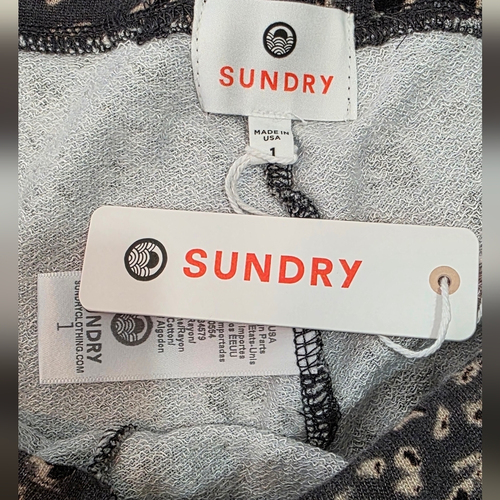 SUNDRY x Anthro Leopard Print Jogger Sweatpants Grey Charcoal Size 1 (Small) - Picture 4 of 11
